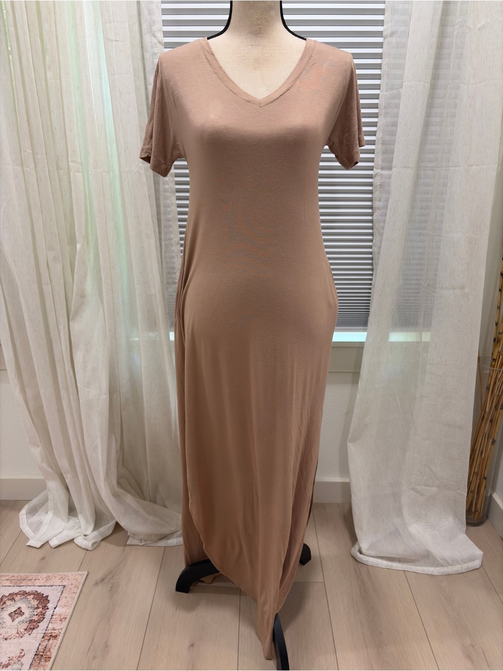 Everyday V-Neck Short-Sleeve Maxi Dress in Taupe